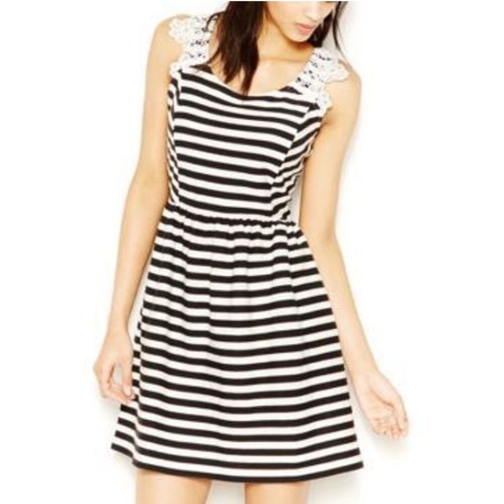 Maison Jules Black & White Striped Crochet Detail A-Line Dress Size Medium NWT